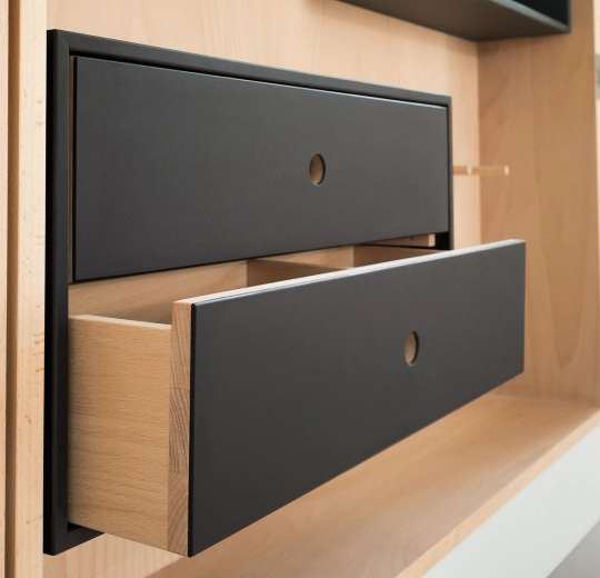 Forbo Furniture Desktop, 4023 Nero - Møbel Linoleum
